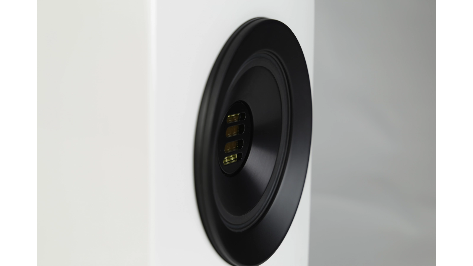 Elac 7" Concentro S 503 Bookshelf Speaker - Gloss White, Each