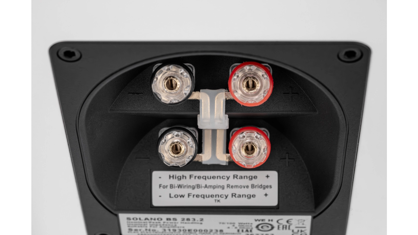 Elac 6" Solano 2.0, 2-Way Bookshelf Speakers with Jet 6 Tweeter - Gloss White, Pair