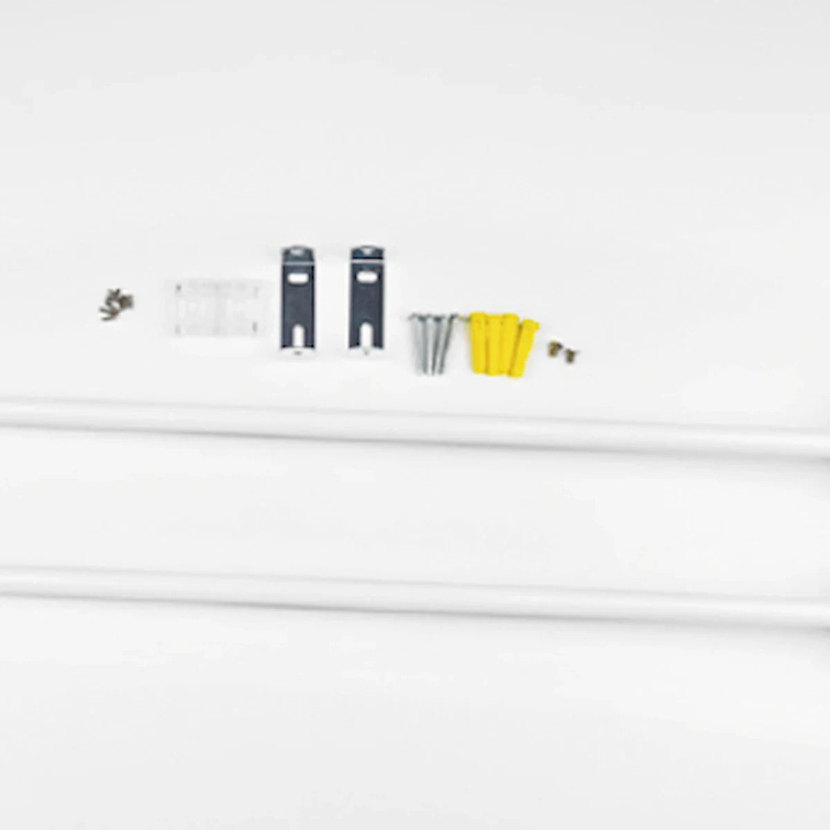 Proluxe PLX-NFPRO360-LIFTL-CLIPADJC SO: 2PCS PC LOCKING CLIPS + 8PCS SCREWS + 2PCS FIX-COMPONENT + 2SET OF STRETCHABLE POLE FOR NFPRO 360 SILICONE NEONFLEX