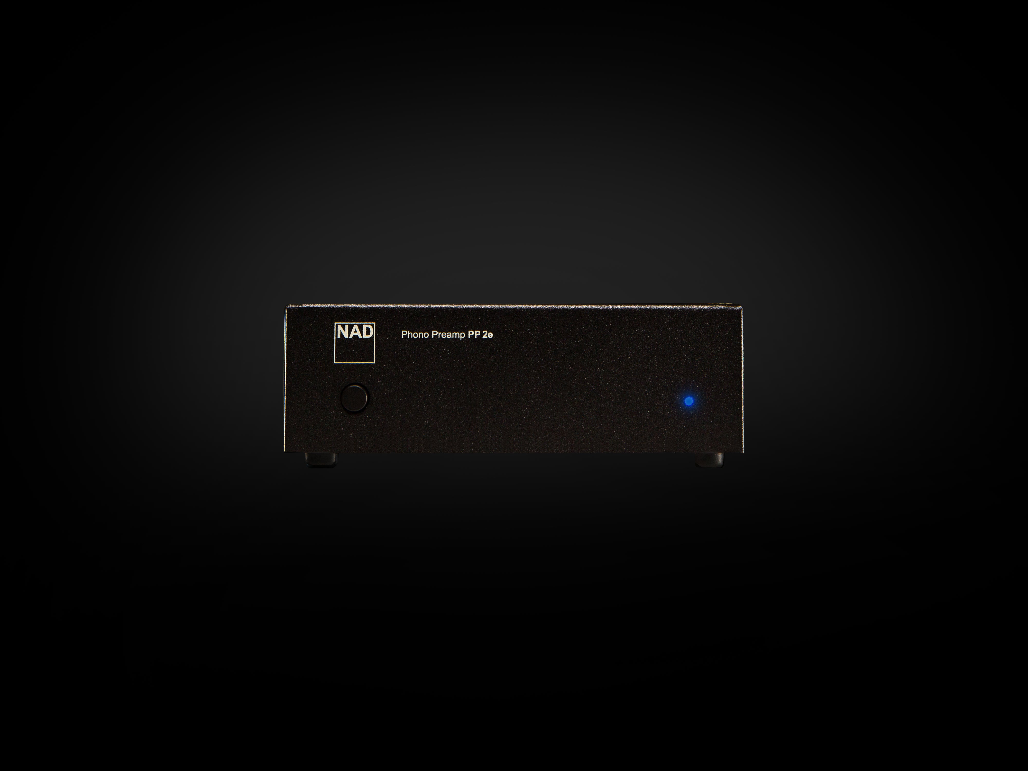 NAD Phono Preamplifier PP 2e