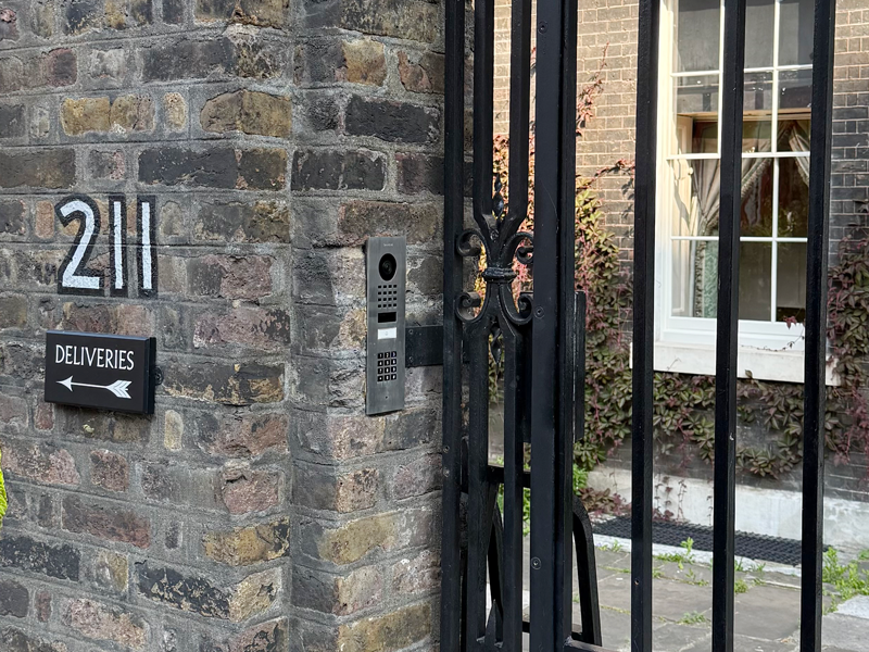 Doorbird 423871632 D1101KV Flush-mount IP Video Intercom Stainless Steel V2A, Brushed